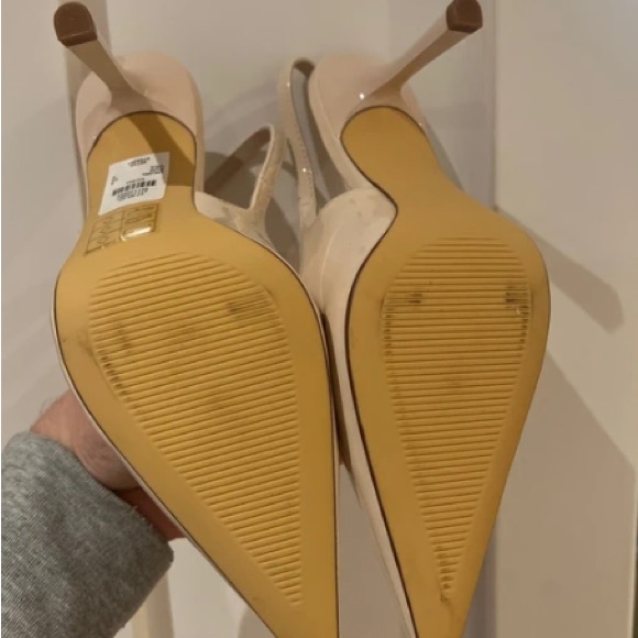 Chic Cream Slingback Heels - Picture 3 of 3